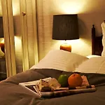 & Hotell Munkebo