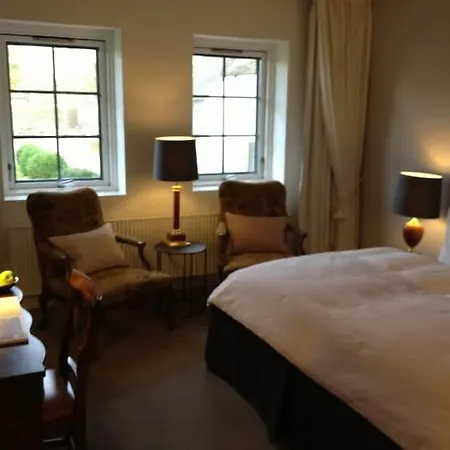 Hotel & 3*