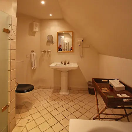 & Otel