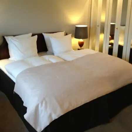 & Otel Munkebo