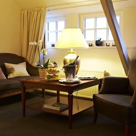 Otel & 3*