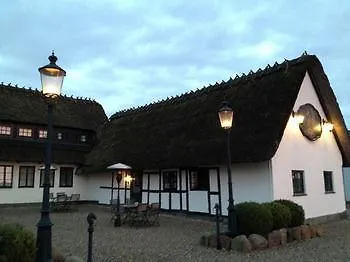 Hotel & 3*