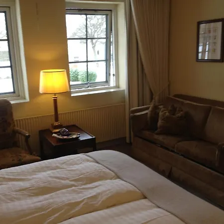 Otel & 3*